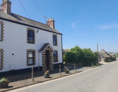 Holiday Home in St. Issey Cornwall 3 bedrooms pet free perfect location