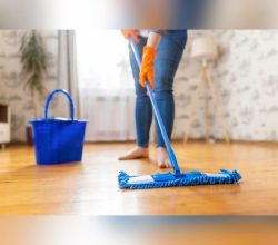 Cummings Helpful Cleaning logo seven bays holidays housekeeping
