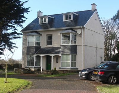 ‘Bryher’ A 1 bedroom apartment on a desirable road in Rock, North Cornwall